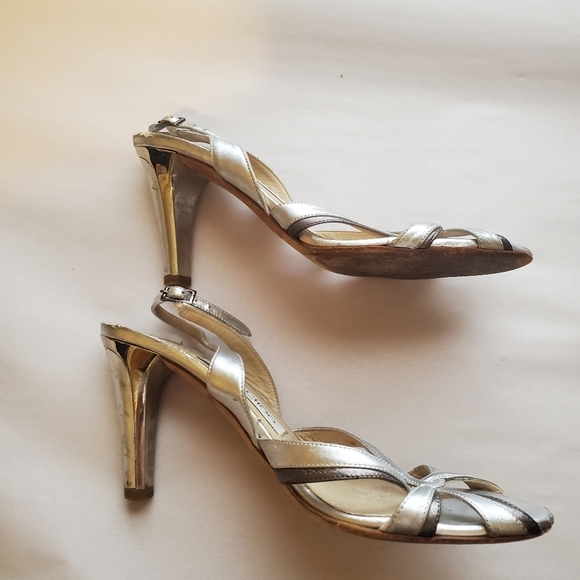 Jimmy choo  silver ankle strap sandals.  36 1/2. Flawed gem - Picture 3 of 10